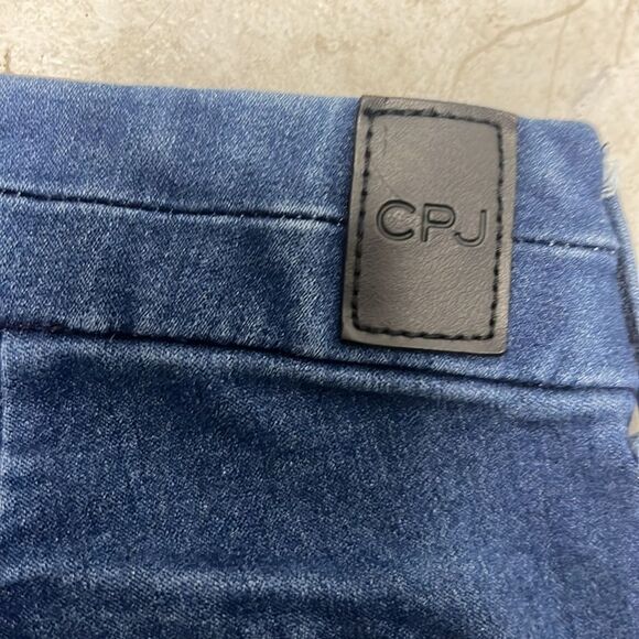 CPJ Jean Shorts - Blue Jean Shorts - Great Condition - Size 6 - Picture 3 of 3